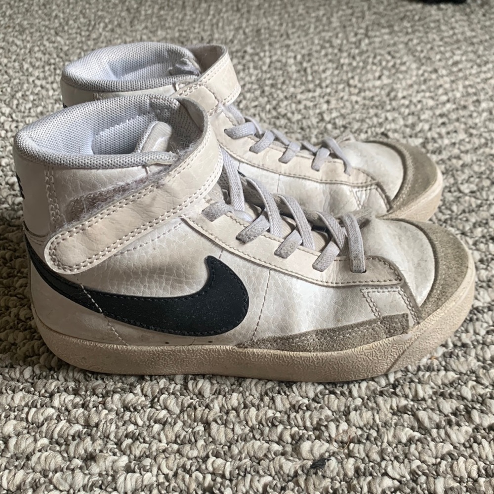 Kids Nike high top blazer mid ‘77 size 13c